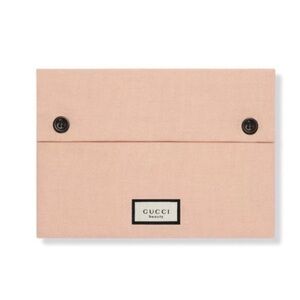 NEW Gucci Peach Clutch Pouch Bag Large Flap 2 Button Closure Floral Interior